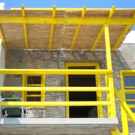 The Yellow Boat House Klima  المظهر الخارجي الصورة