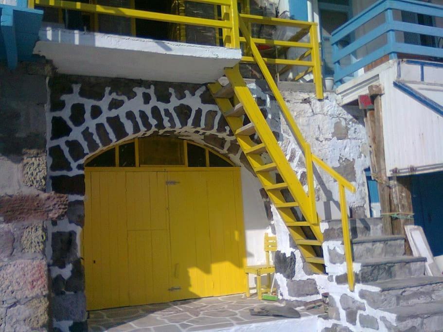 The Yellow Boat House Klima  المظهر الخارجي الصورة
