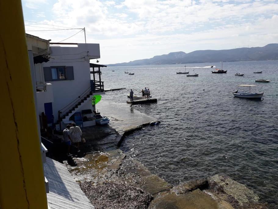 The Yellow Boat House Klima  المظهر الخارجي الصورة